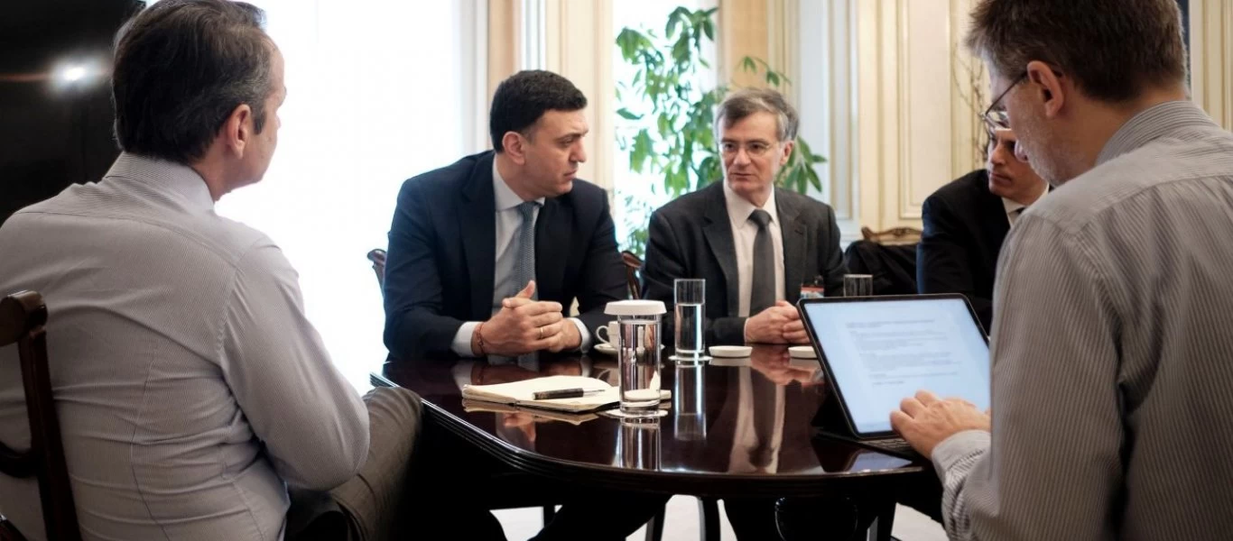 Έρχονται νέες απαγορεύσεις; Έκτακτη σύσκεψη από τον Κ. Μητσοτάκη αύριο για τον κορωνοϊό